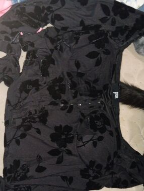 Vera Wang Black Floral Burnout Women's Top